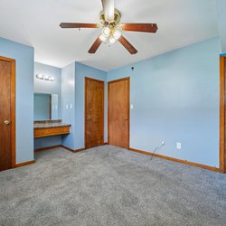 interior view Sherman Oaks - Heritage Oaks