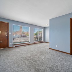 interior view Sherman Oaks - Heritage Oaks